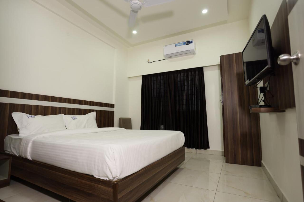 Hotel Sigma Suites Bangalore Exteriör bild