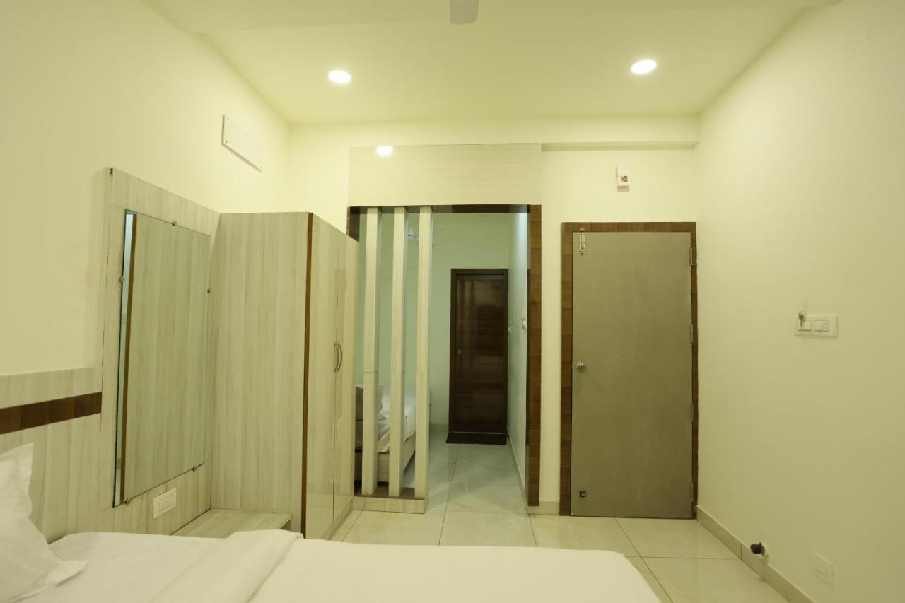 Hotel Sigma Suites Bangalore Exteriör bild