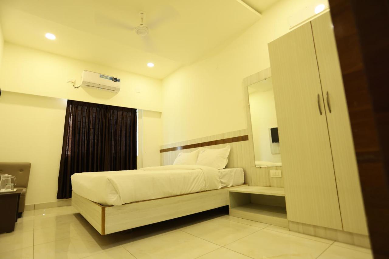 Hotel Sigma Suites Bangalore Exteriör bild