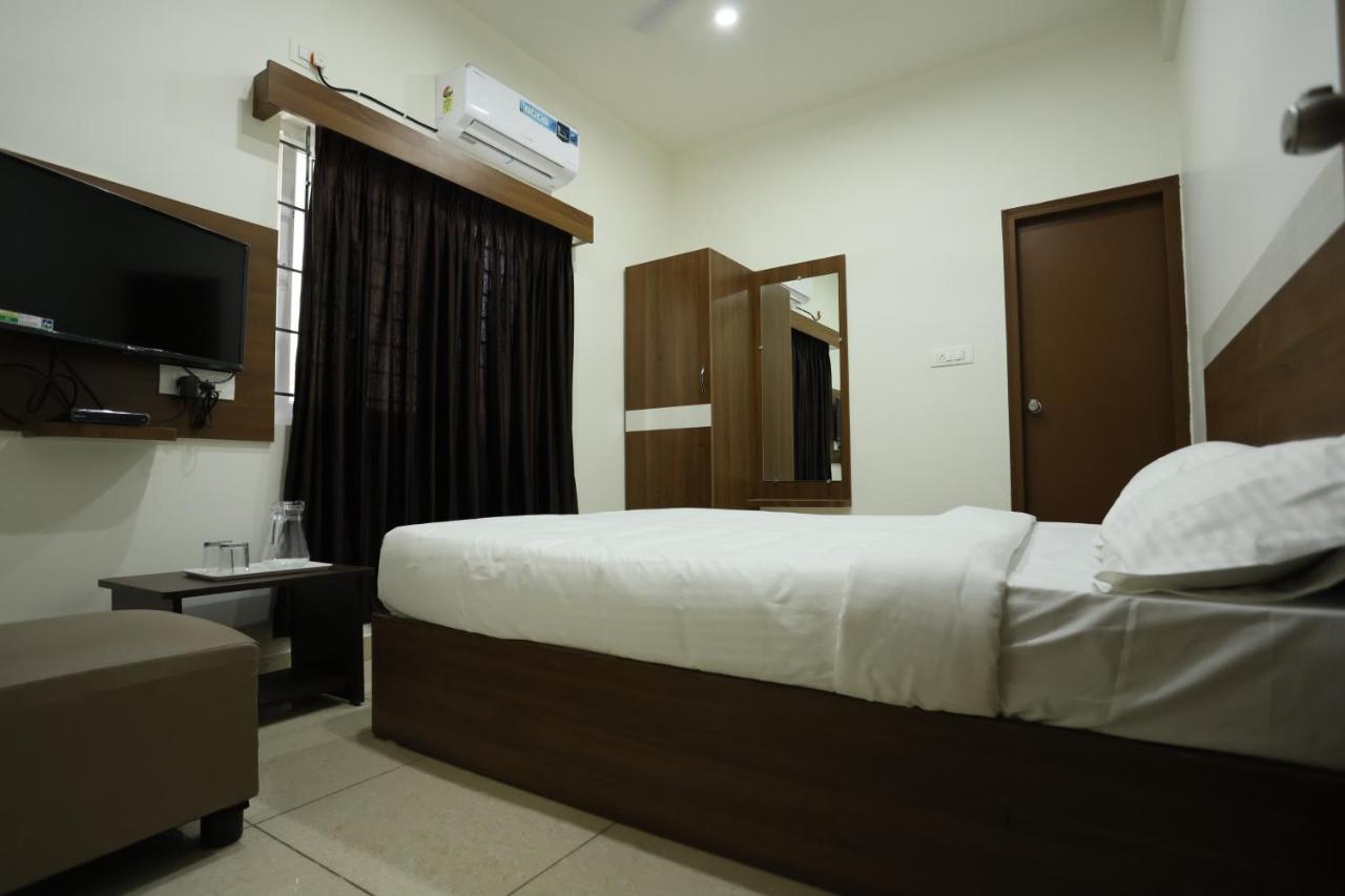 Hotel Sigma Suites Bangalore Exteriör bild