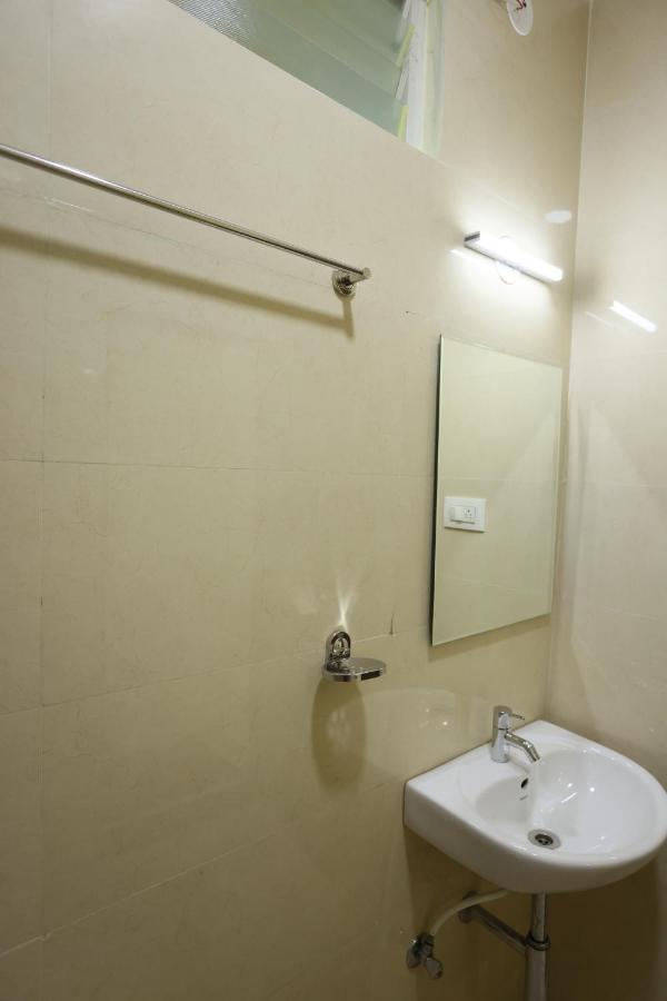 Hotel Sigma Suites Bangalore Exteriör bild