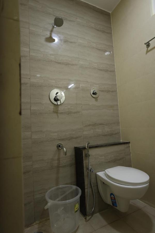 Hotel Sigma Suites Bangalore Exteriör bild