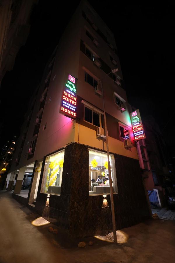 Hotel Sigma Suites Bangalore Exteriör bild