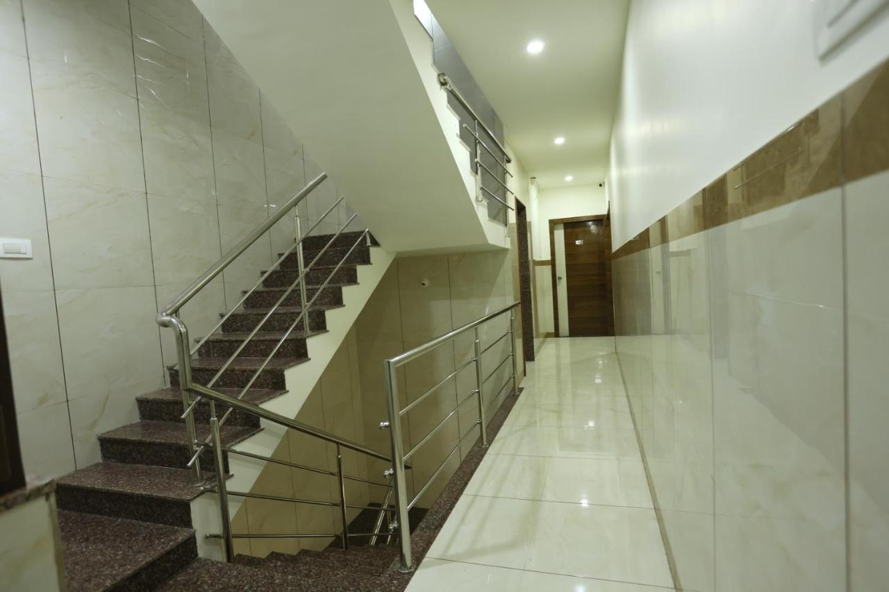 Hotel Sigma Suites Bangalore Exteriör bild
