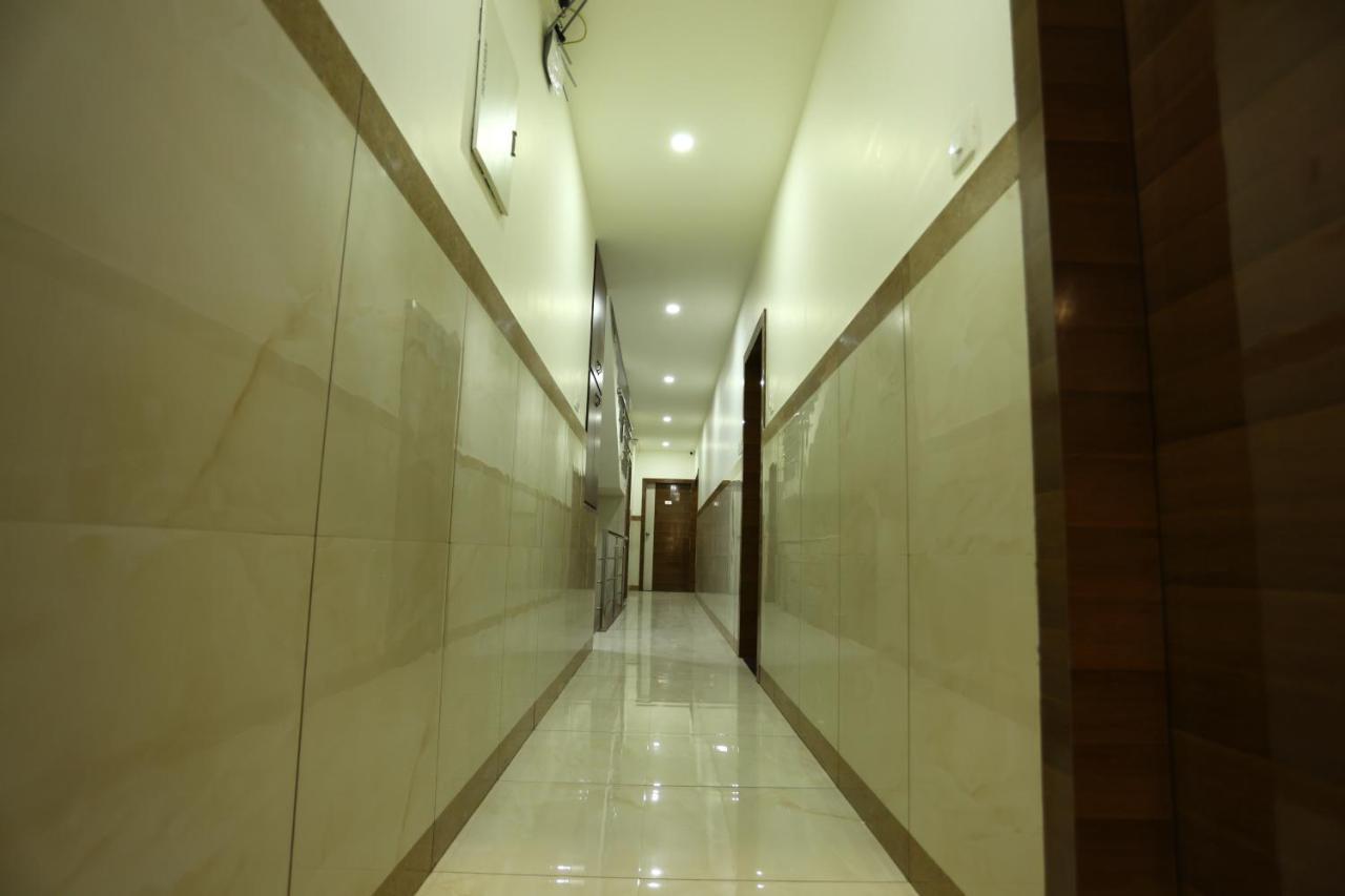 Hotel Sigma Suites Bangalore Exteriör bild