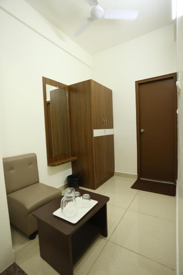 Hotel Sigma Suites Bangalore Exteriör bild