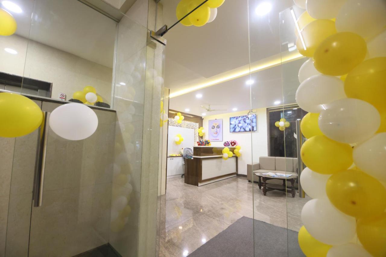 Hotel Sigma Suites Bangalore Exteriör bild
