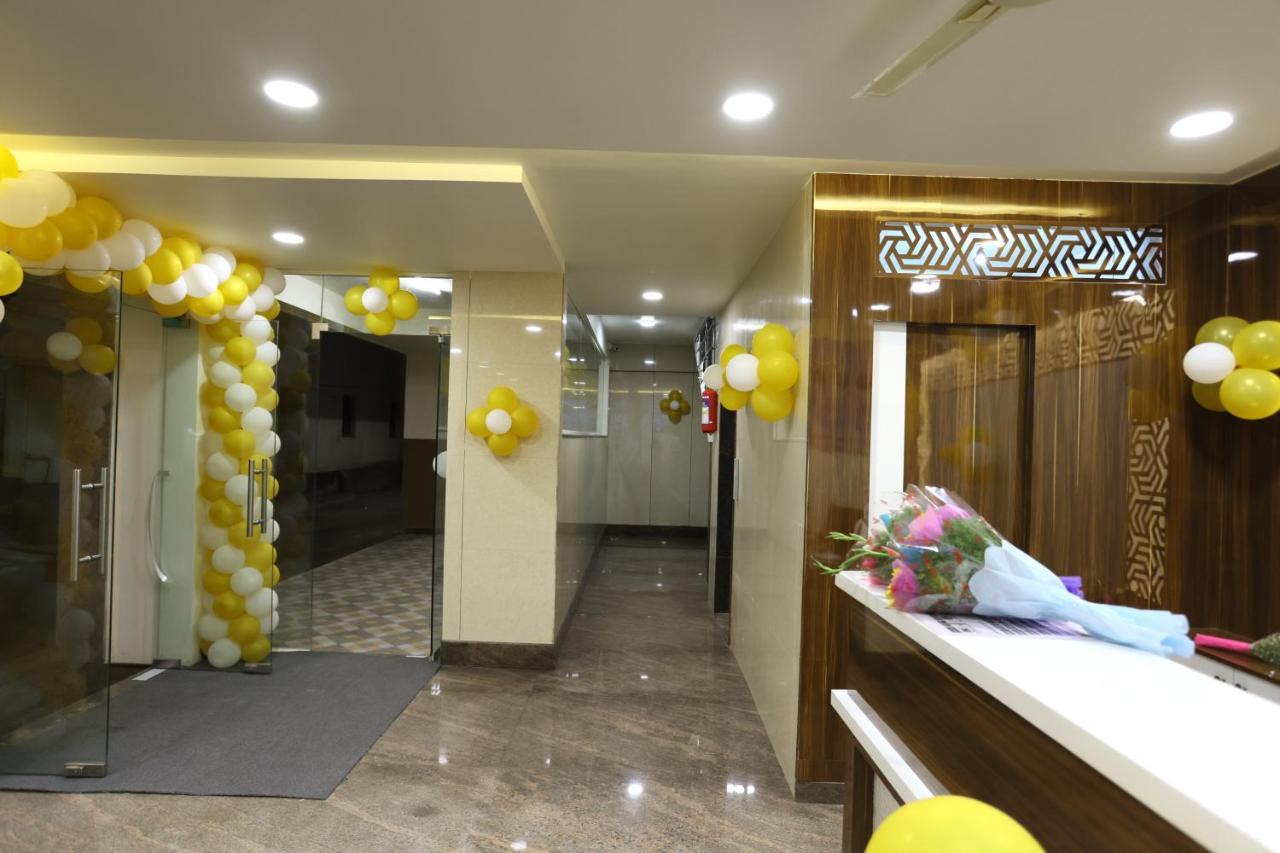 Hotel Sigma Suites Bangalore Exteriör bild
