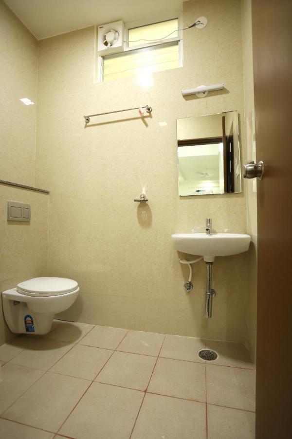 Hotel Sigma Suites Bangalore Exteriör bild